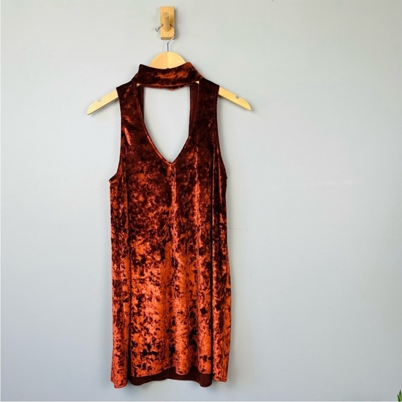 Show Me Your MuMu Crushed Velvet Friday Choker Dress - Picture 6 of 9